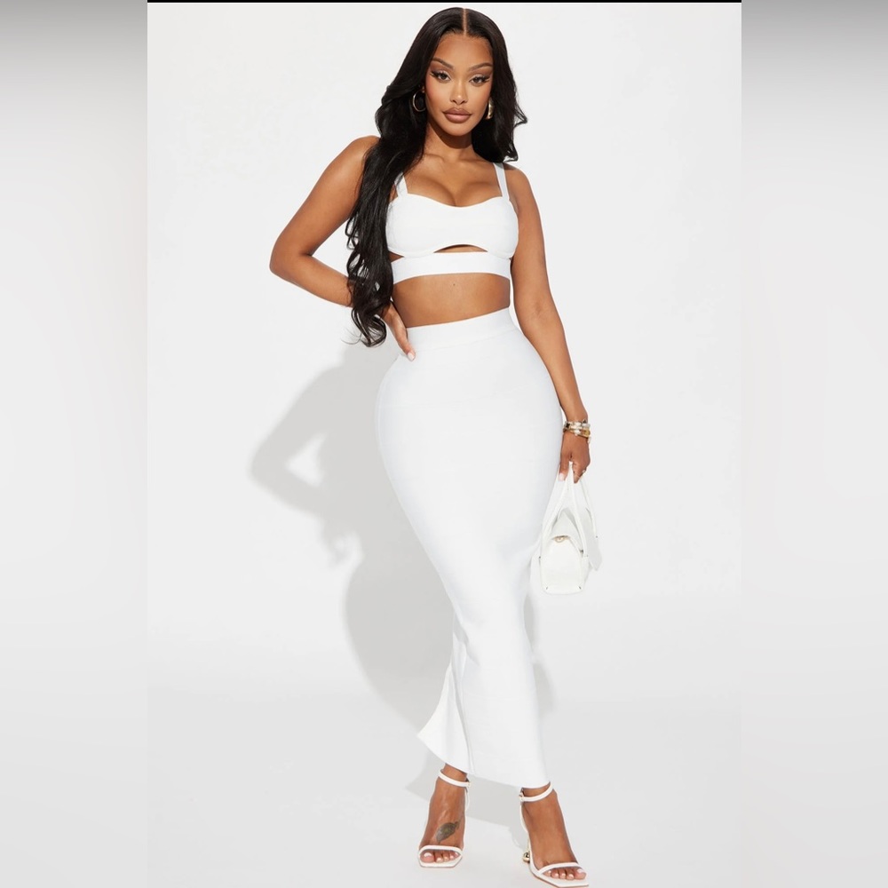 FASHION NOVA: WHITE BANDAGE SKIRT SET  SIZE M NEW WITH TAGS  (#2088)
